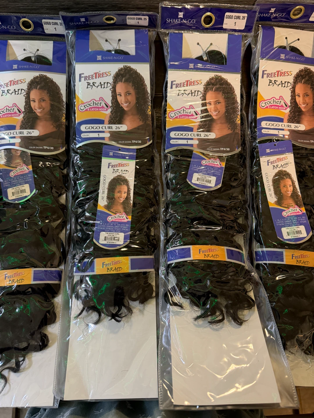 🏈 4 Packs of Freetress Gogo Curl 26" Hair Extensions