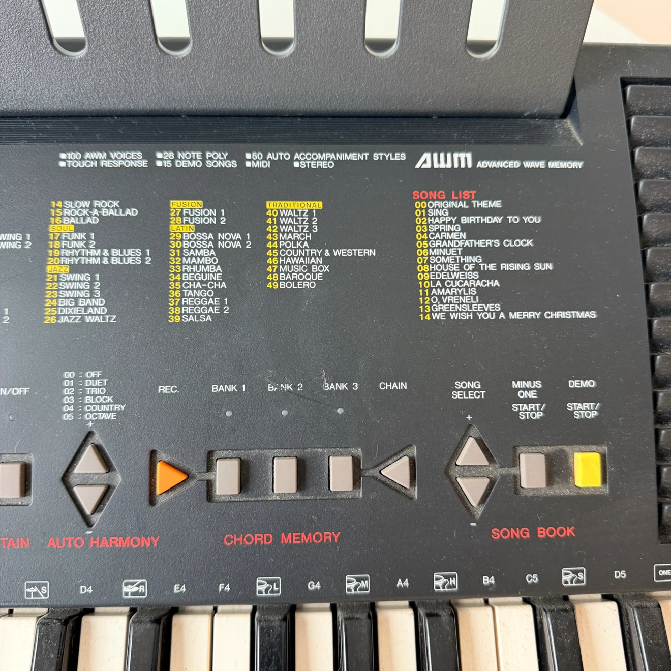 Yamaha PSR-83 Electronic Keyboard 🏈 - photo 5