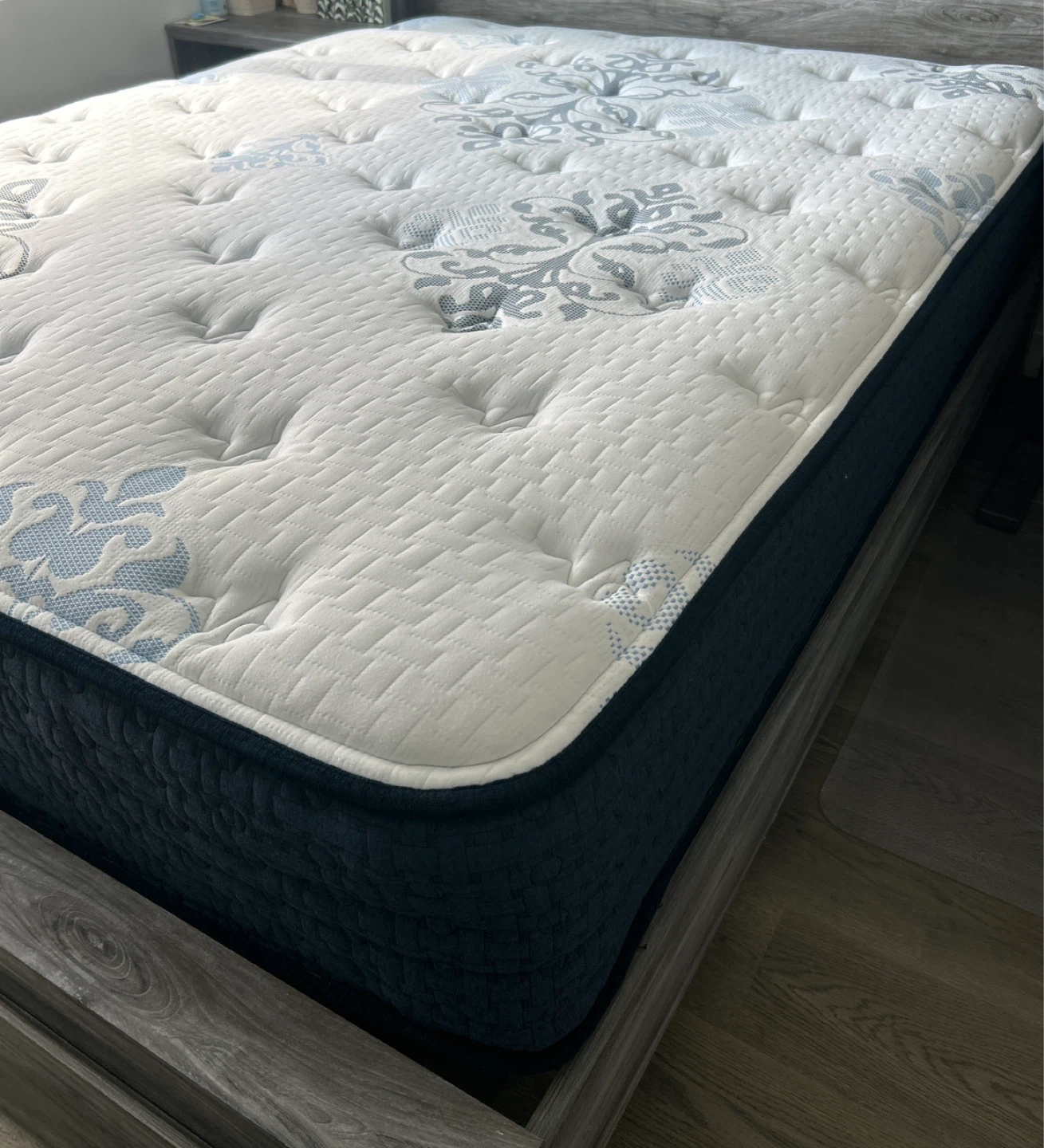 Ashley Furniture Queen Mattress - photo 2