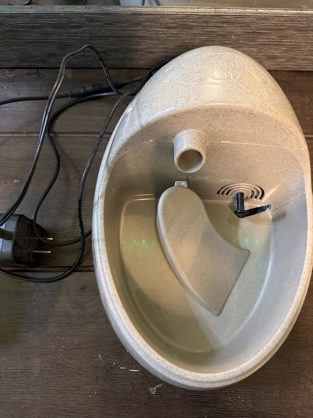 🏈 Whisker City Pet Water Fountain