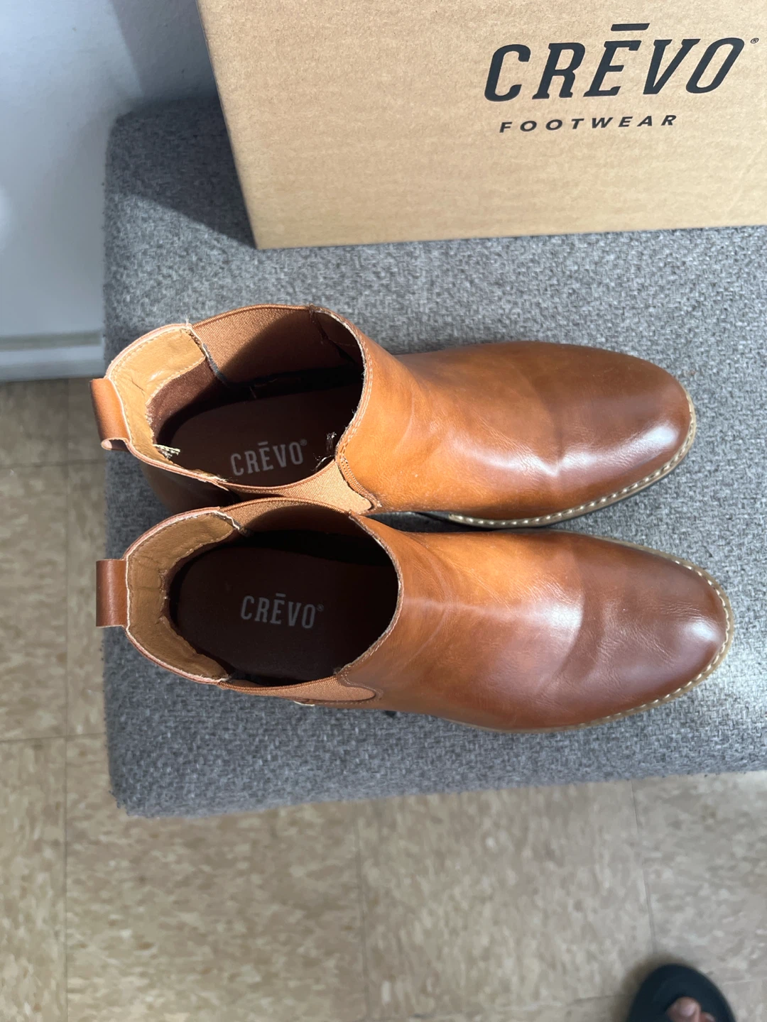 Crevo Men's Chelsea Boots Tan Size 8 - photo 3