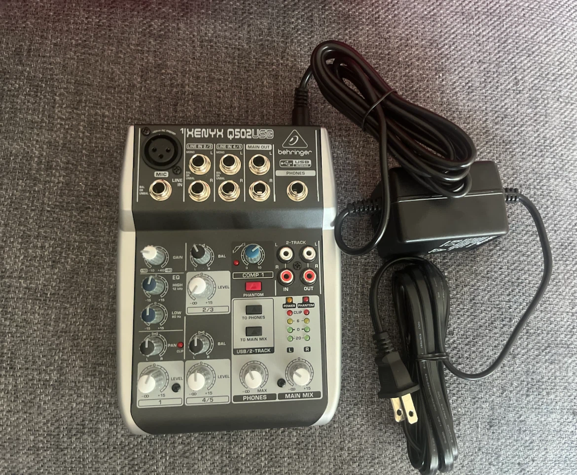 Behringer XENYX Q502USB Mixer