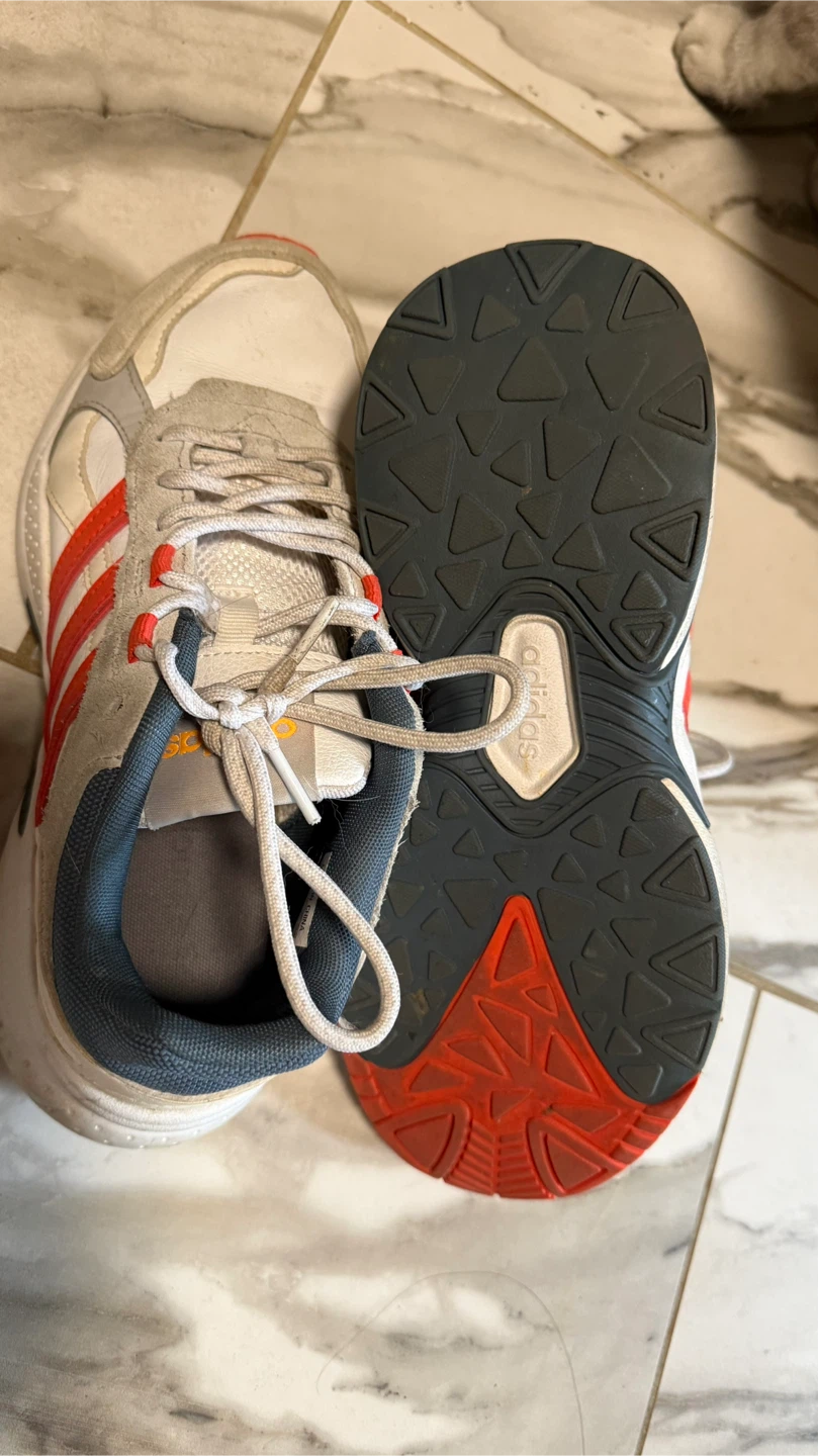 Adidas white and red sneakers - photo 3