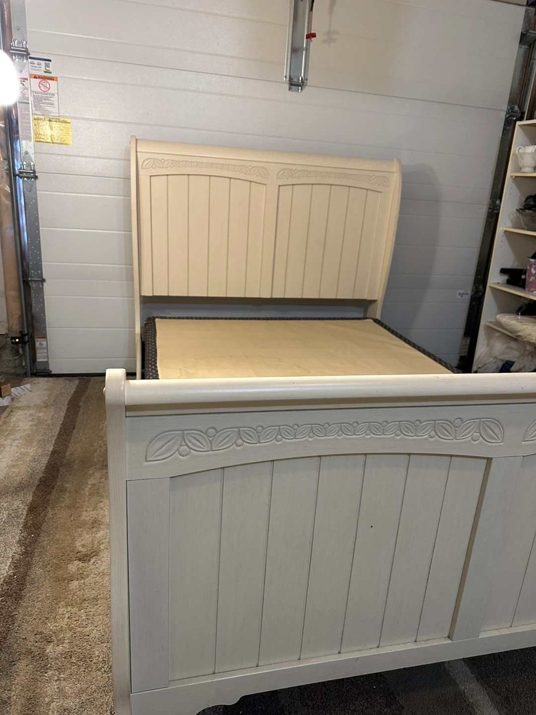 Double size Cream Wooden Sleigh Bed Frame – Box Spring Included