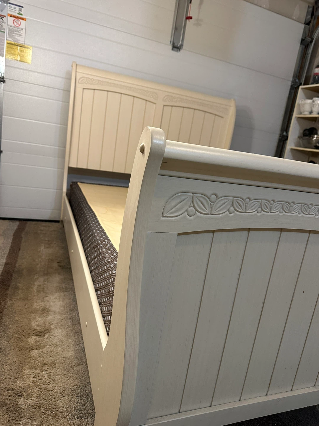 Double size Cream Wooden Sleigh Bed Frame – Box Spring Included - photo 4