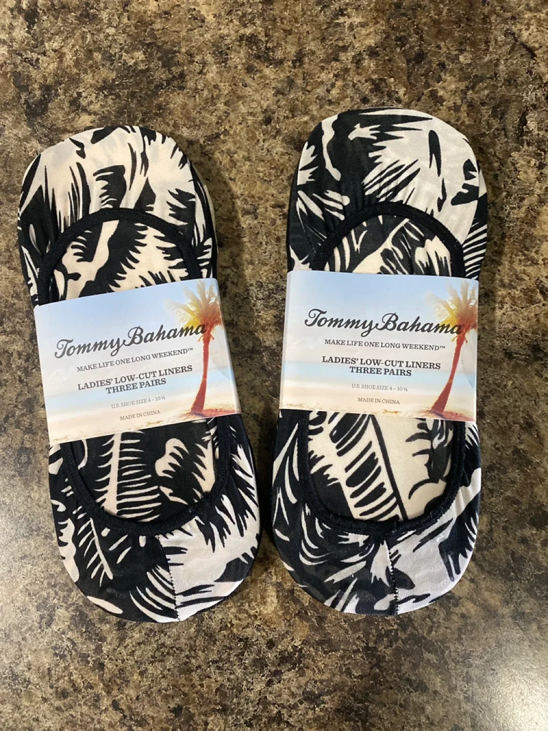 Tommy Bahama low cut liners 🏈