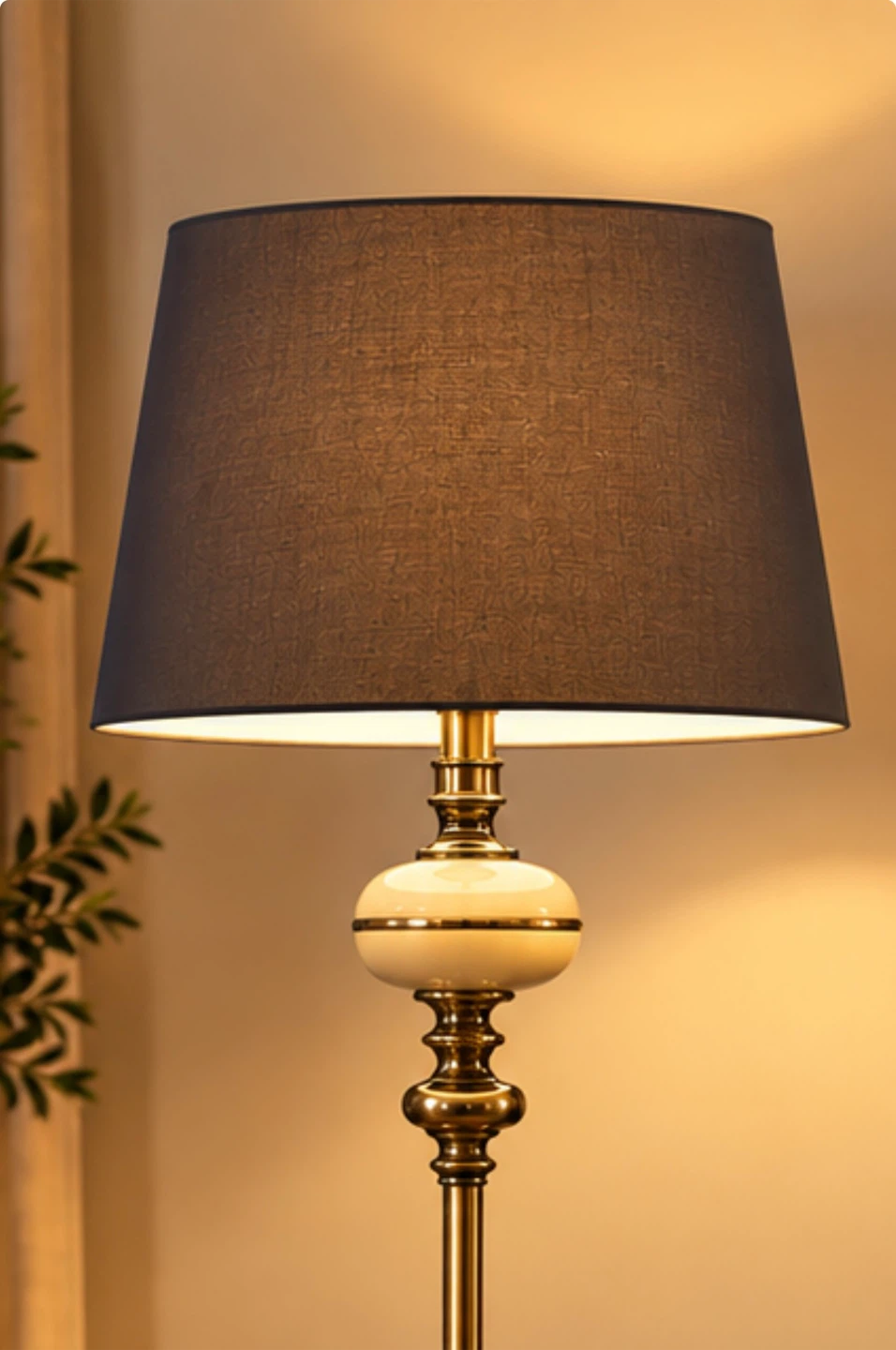 Traditional Brass and Ceramic Floor Lamp - photo 2