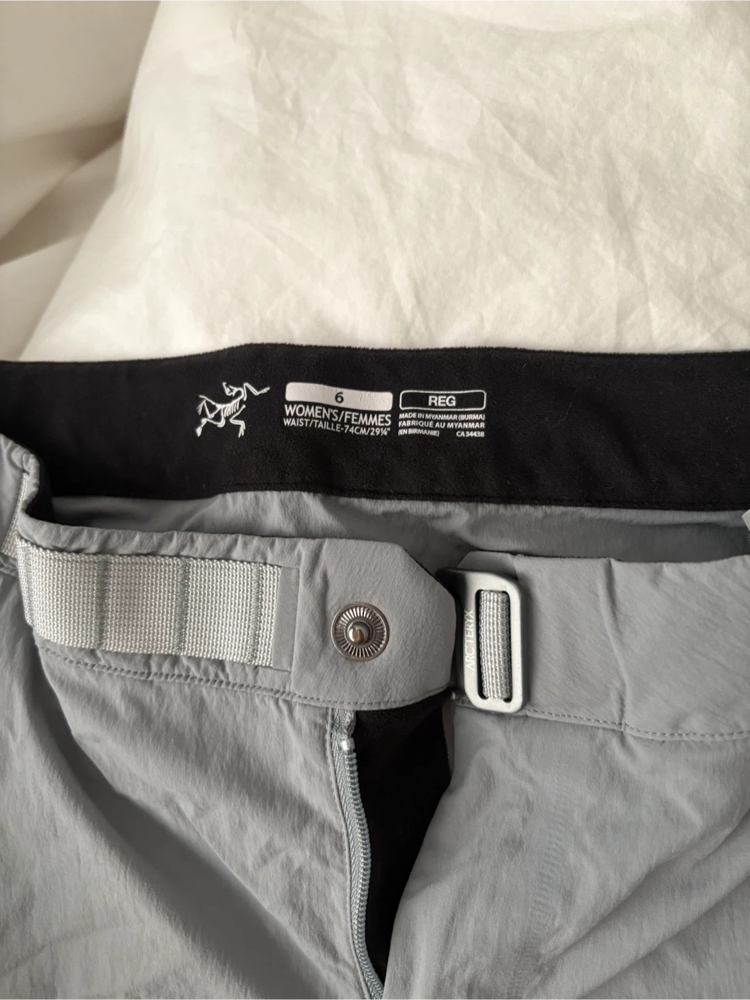 Arc'teryx Women's Hiking Pants - Grey, Size 6