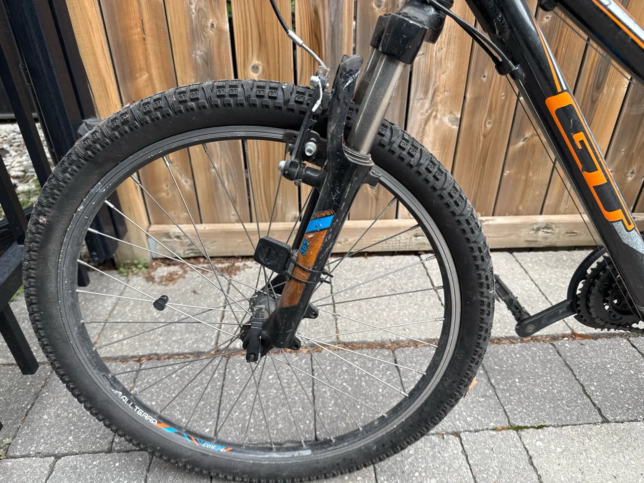 GT Aggressor 24-inch Mountain Bike - photo 3