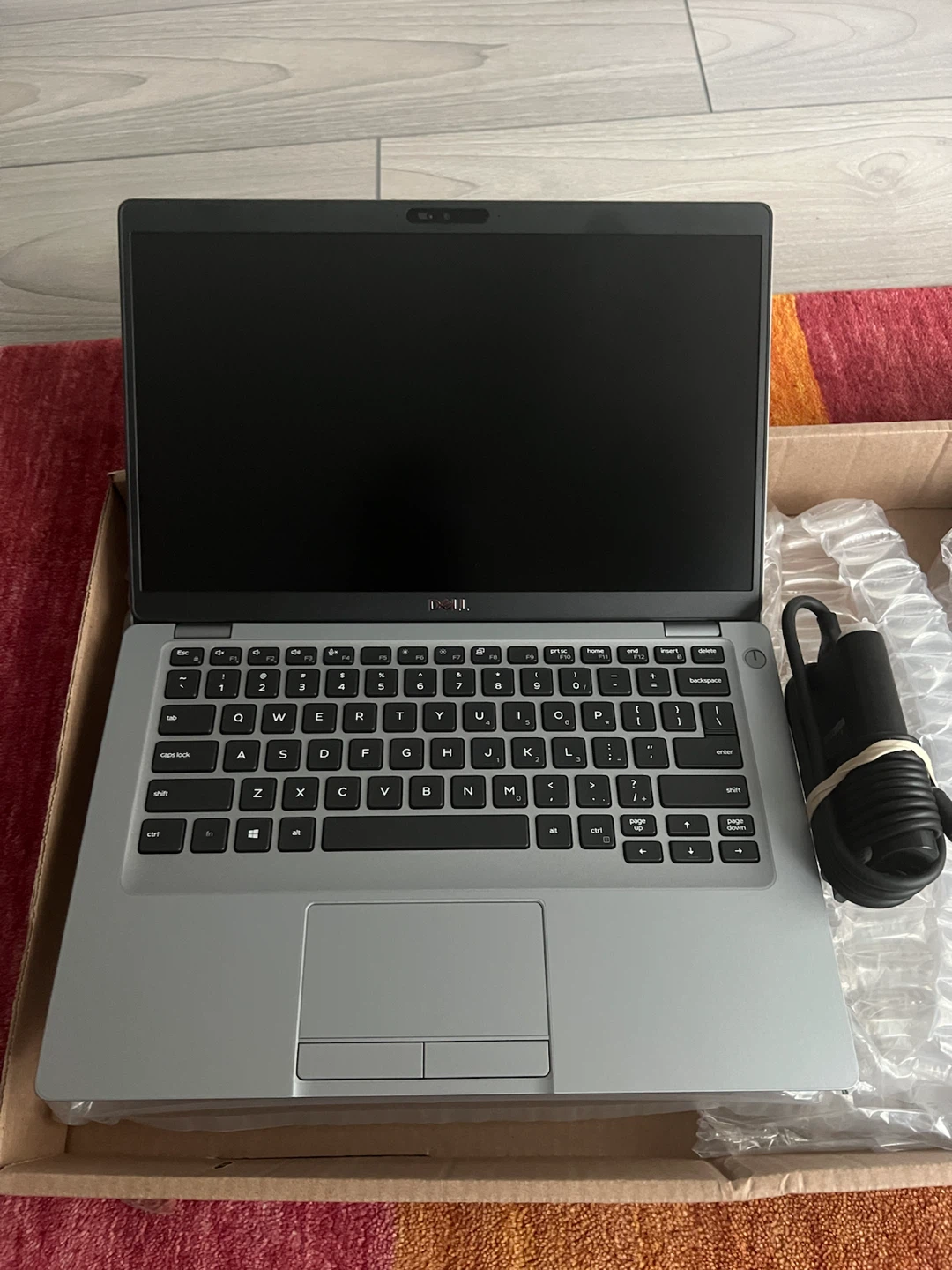 Laptop / Dell