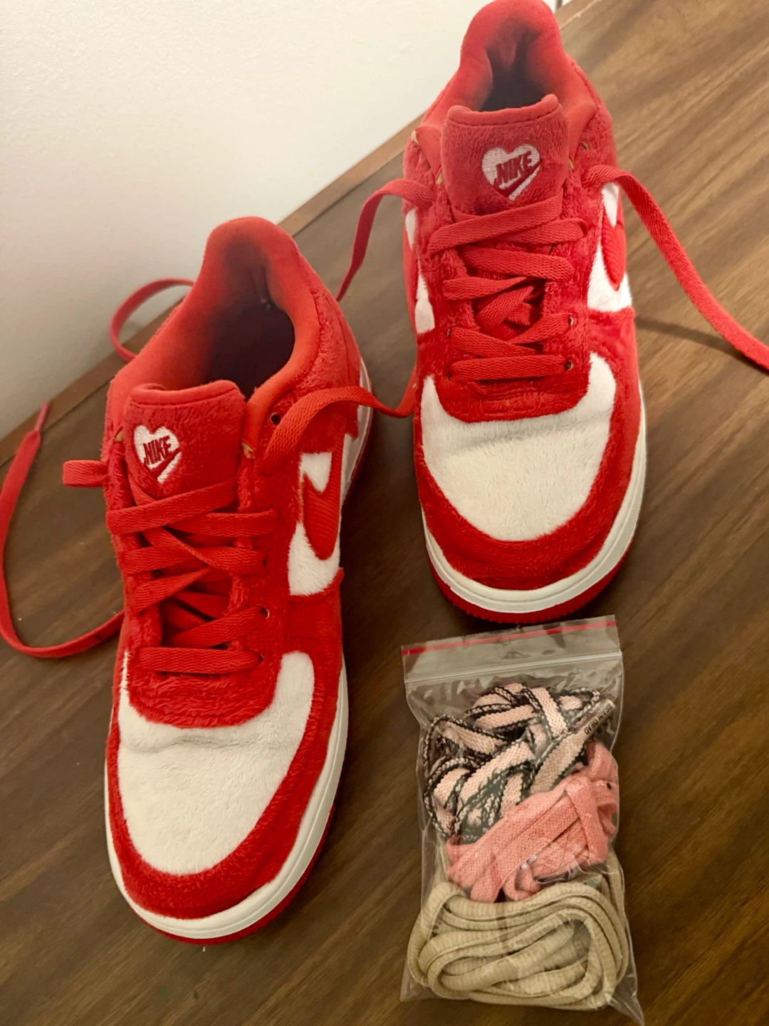 Nike Valentine’s Air Force 1 – 7Y + Extra Laces - photo 4