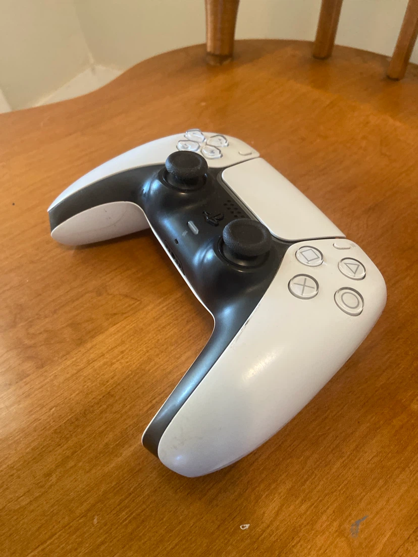 Sony PlayStation 5 DualSense Wireless Controller - photo 2