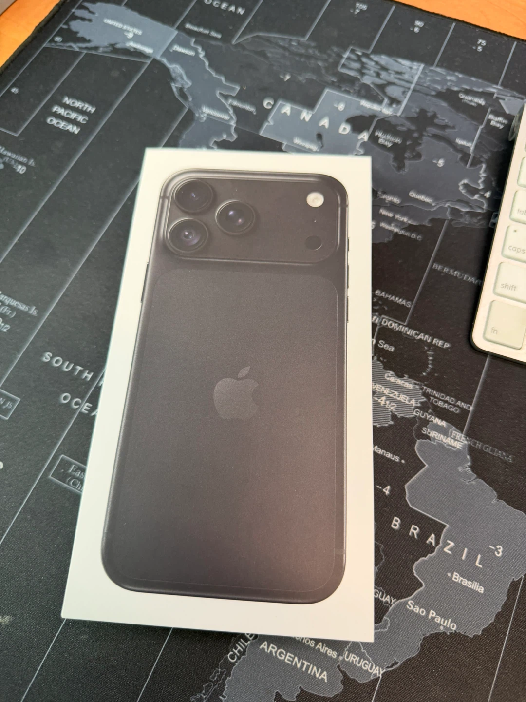 iPhone 18 Pro Max 256GB Black – Brand New & Factory Sealed