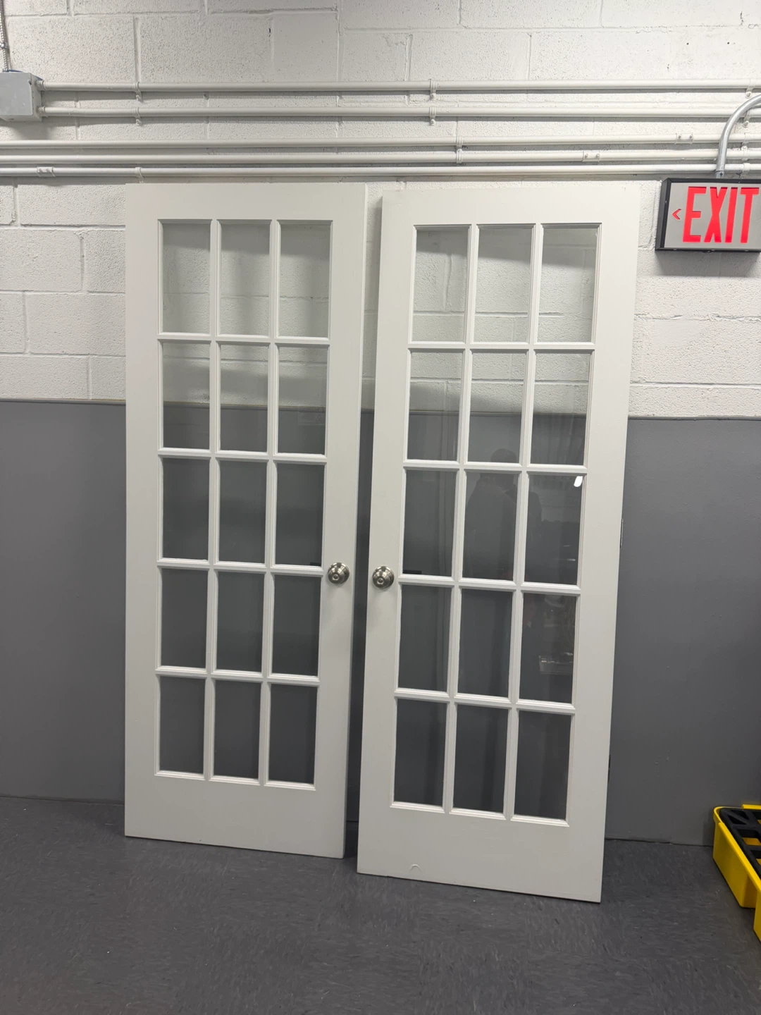 Set of two white French doors - photo 2