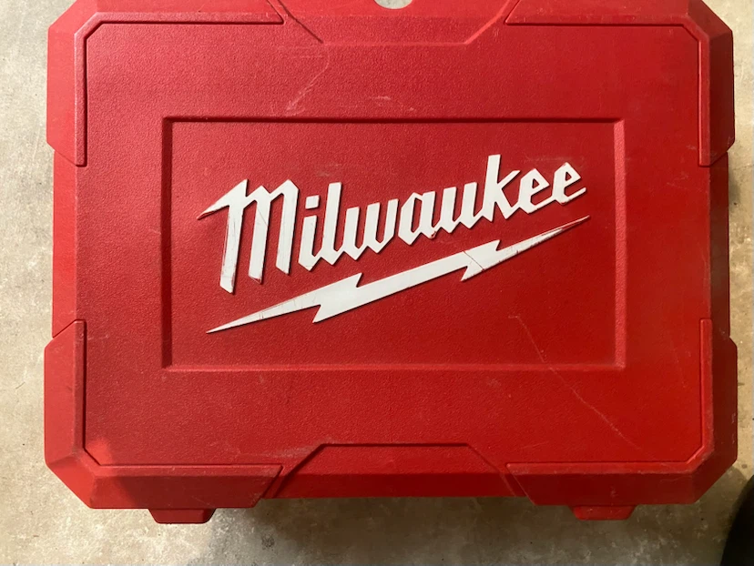 Milwaukee Deep Cut Variable Speed Band Saw corded