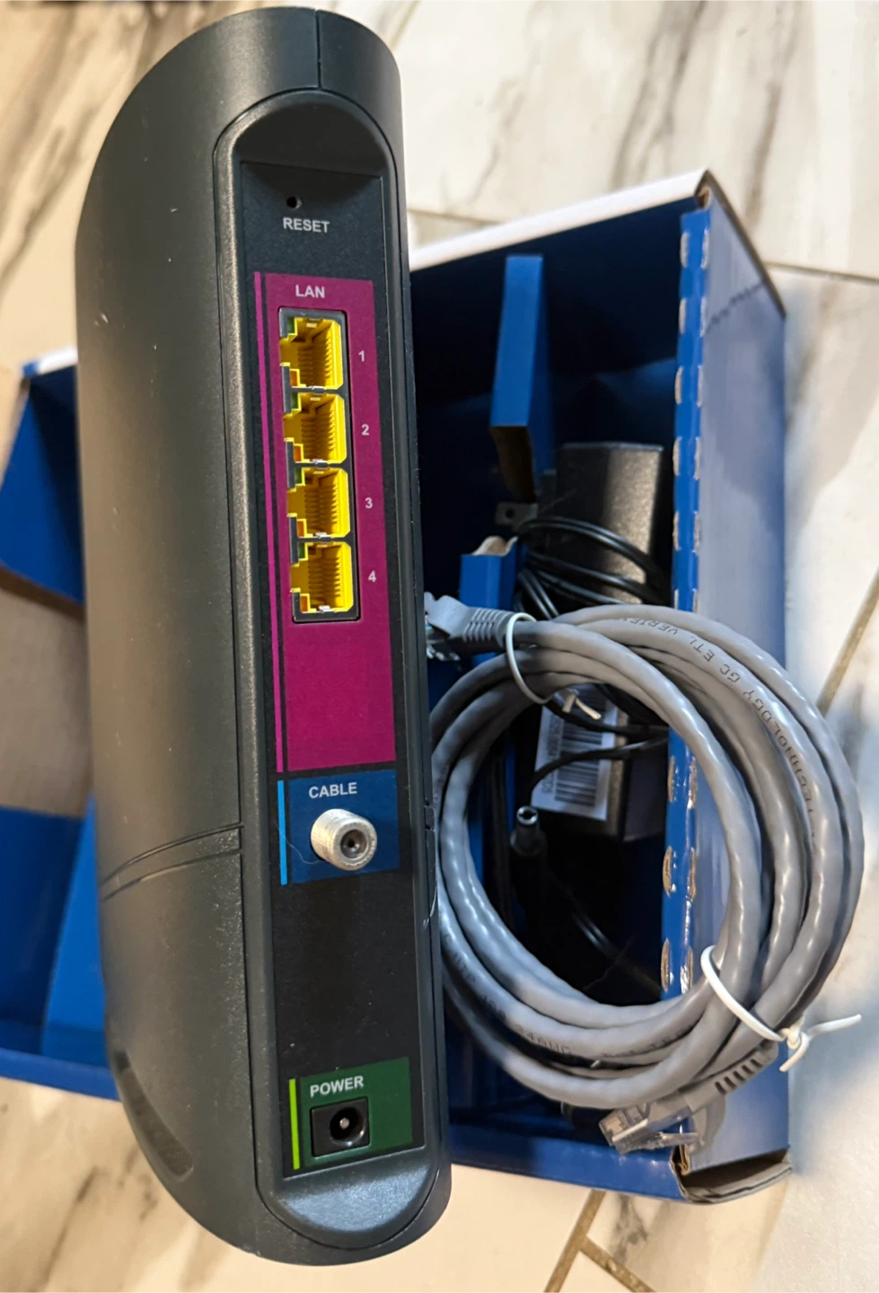 ARRIS SURFboard G34 DOCSIS 3.1 Wi-Fi Cable Modem - photo 2