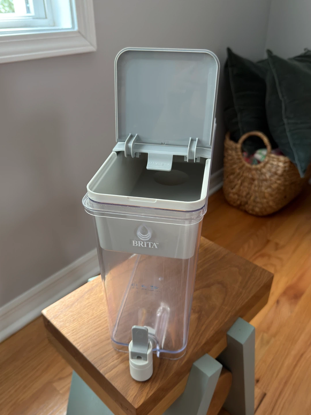 Brita Water Filter Dispenser - photo 2