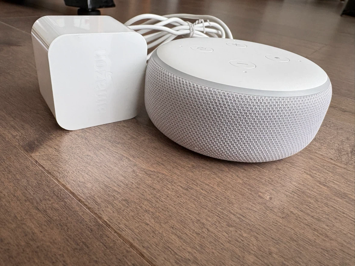 Amazon Echo Dot 3rd Gen Smart Speaker - White 🏈 - photo 2