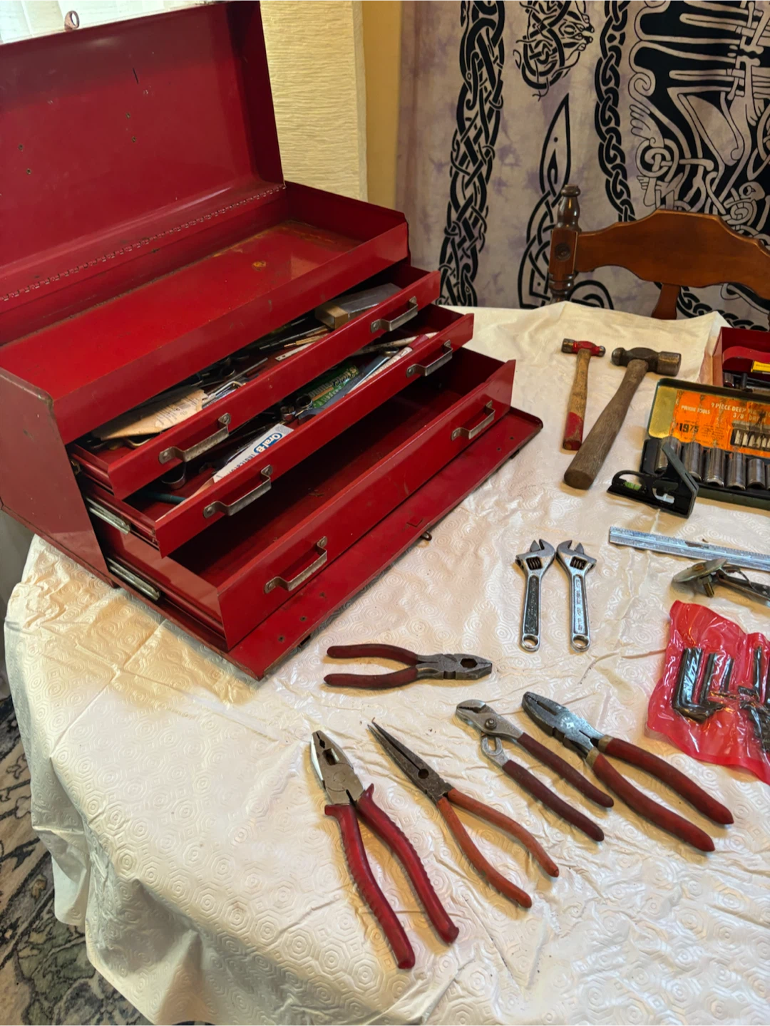 Red Metal Toolbox with Assorted Hand Tools - photo 3