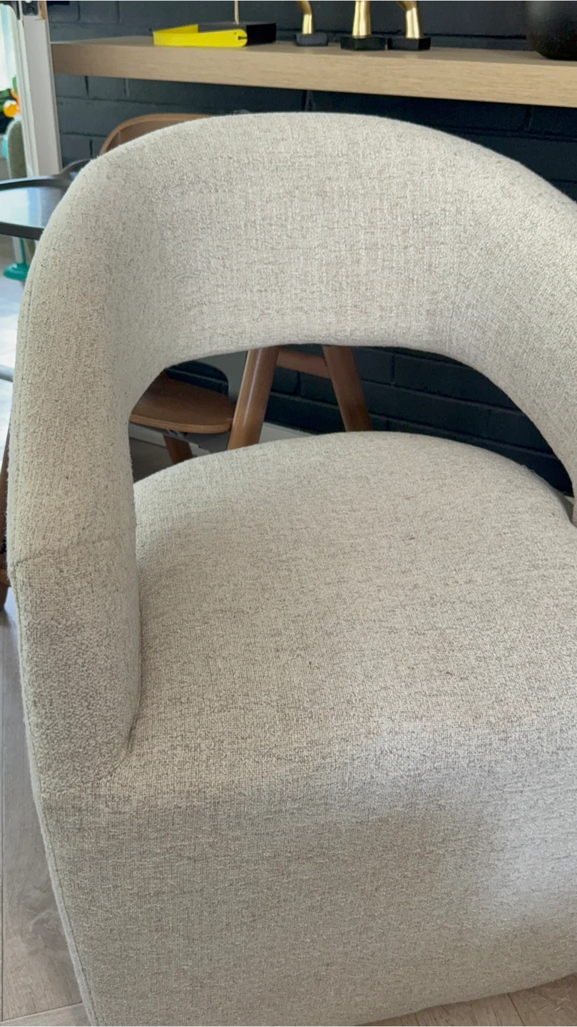 2 Modern beige accent chair - photo 5