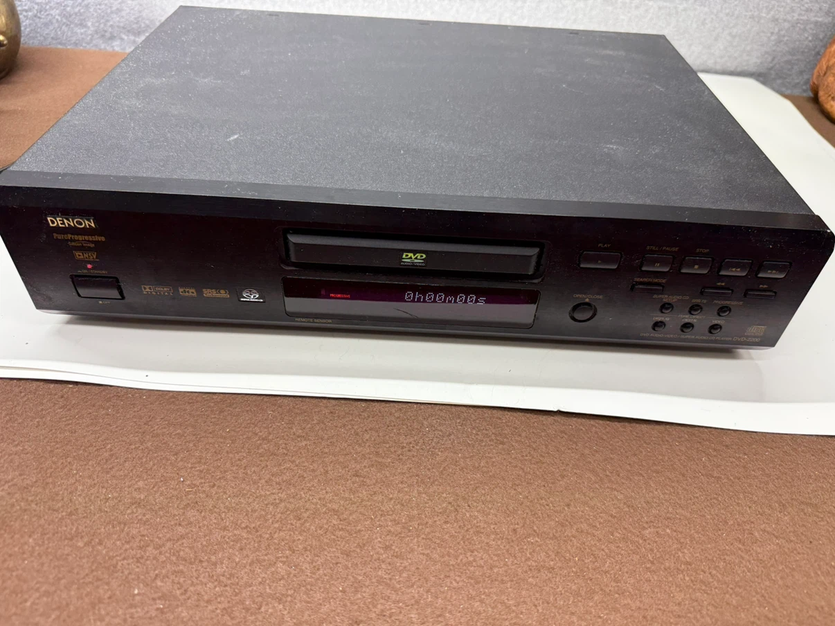 Denon DVD-2200 DVD SACD Player For Parts Repair As Is