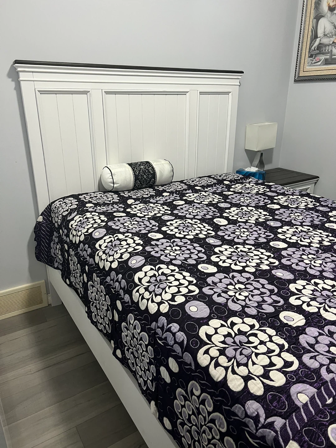 White Headboard including mattress - photo 2