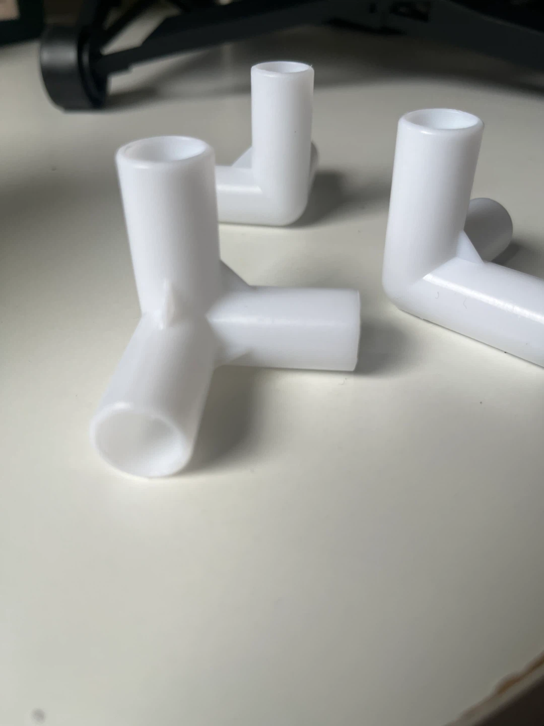 White Plastic Corner Connectors for Furniture - photo 2