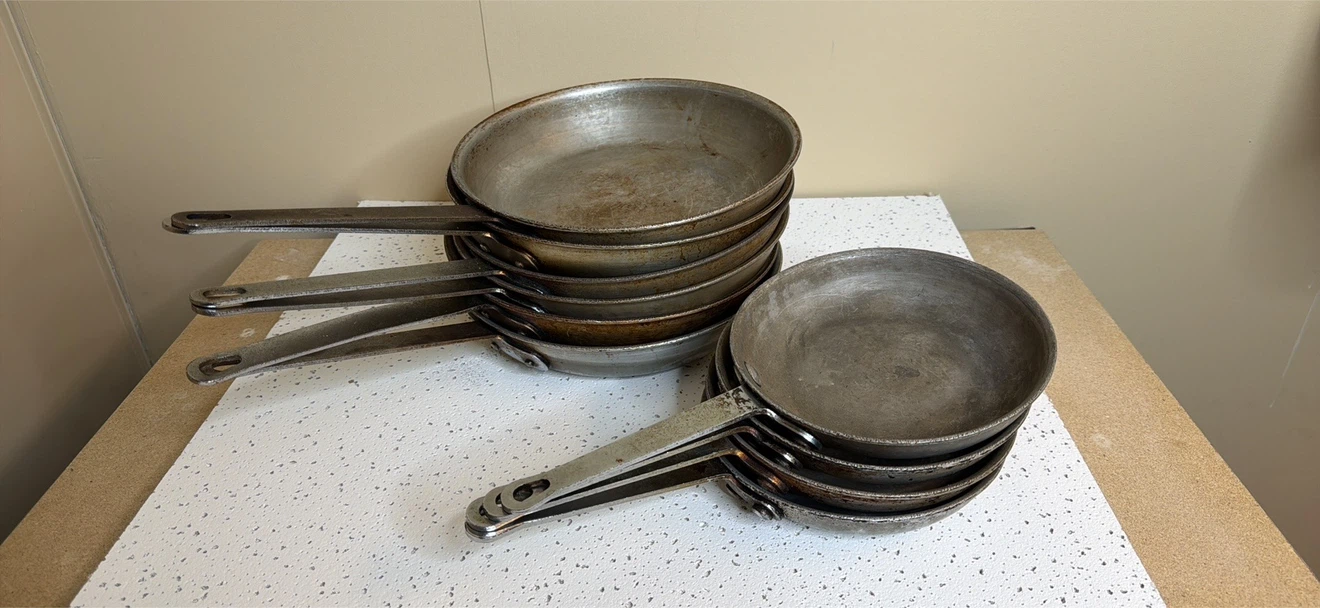 Assorted Vintage Aluminum Frying Pans