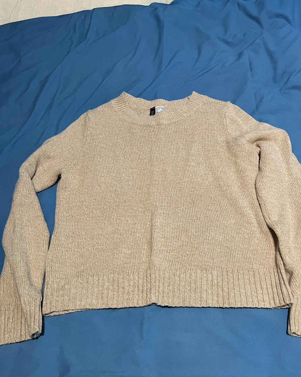 H&M Divided Beige Knit Sweater