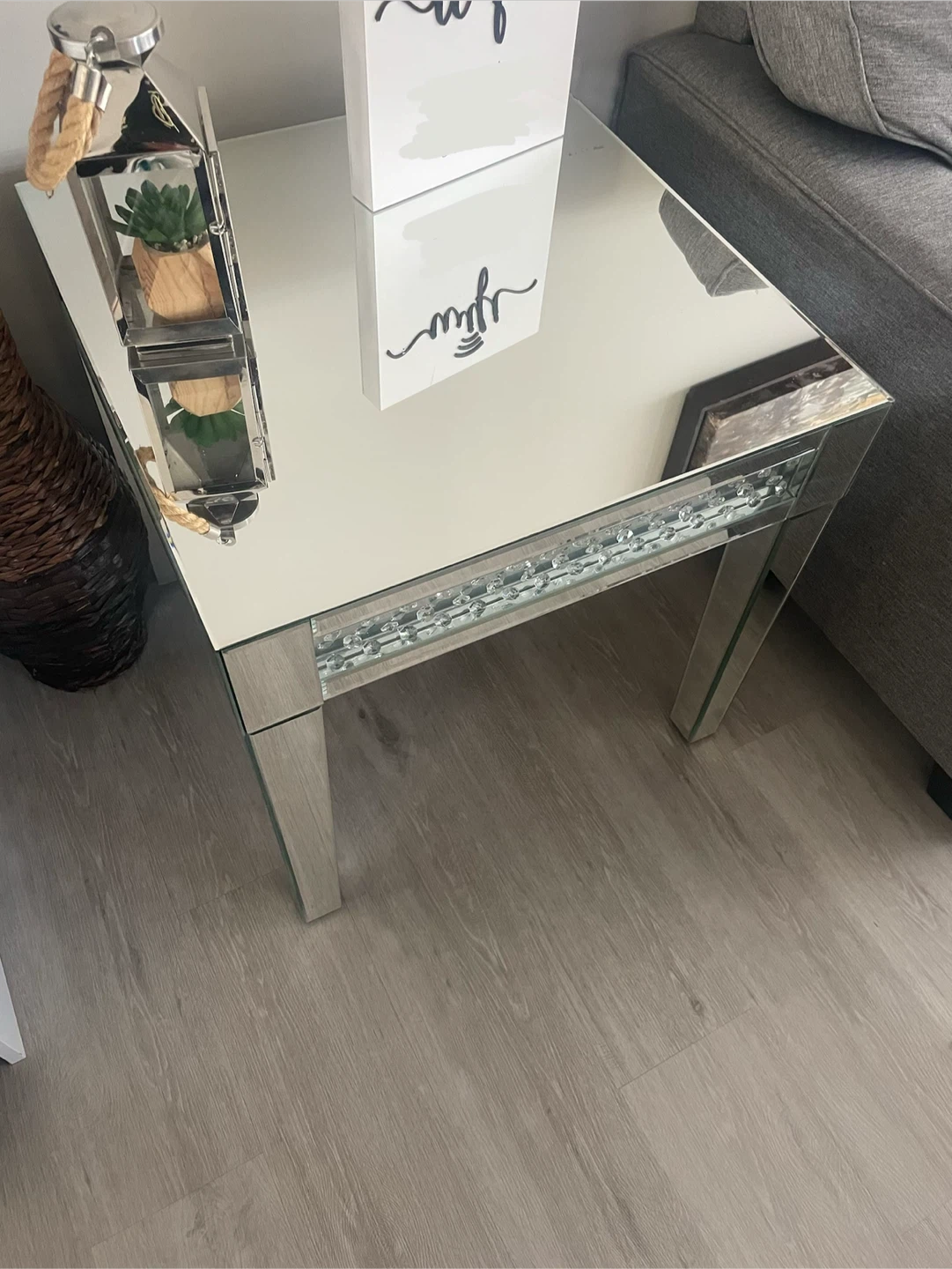 Aria Mirrored Side table