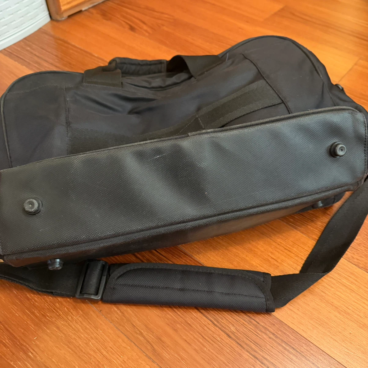 Uniqlo Black Crossbody Bag 🏈 - photo 3