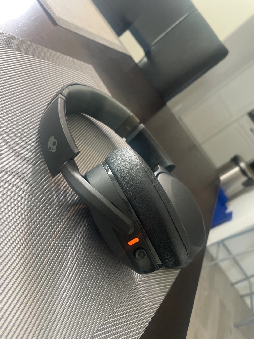 Skull candy crusher evo 3  Noise Cancelling Headphones - photo 2