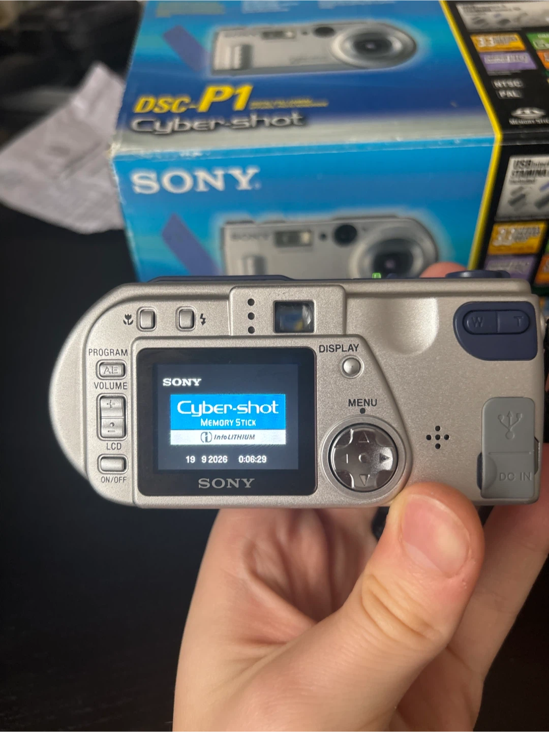 Sony cyber shot - photo 3