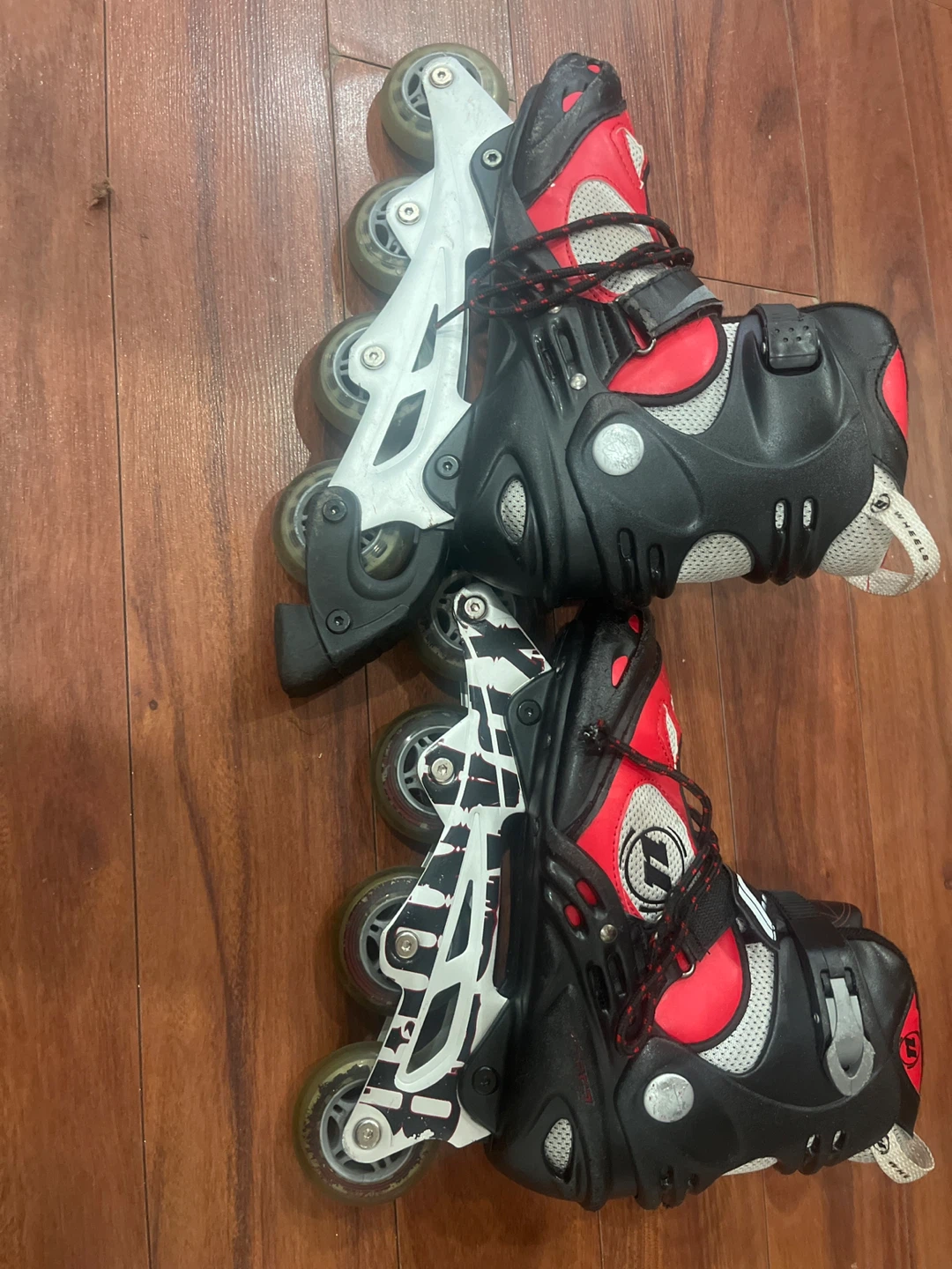 Nirve Inline Skates Red and Black