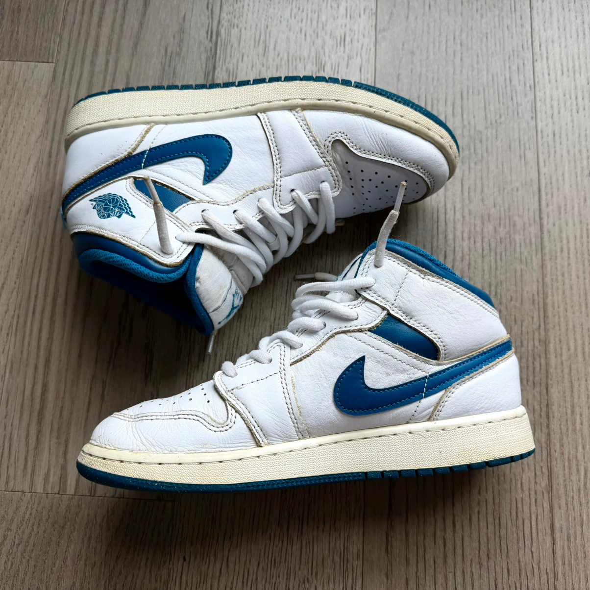 Nike Air Jordan 1 Mid SE - 7,5W / 6Y