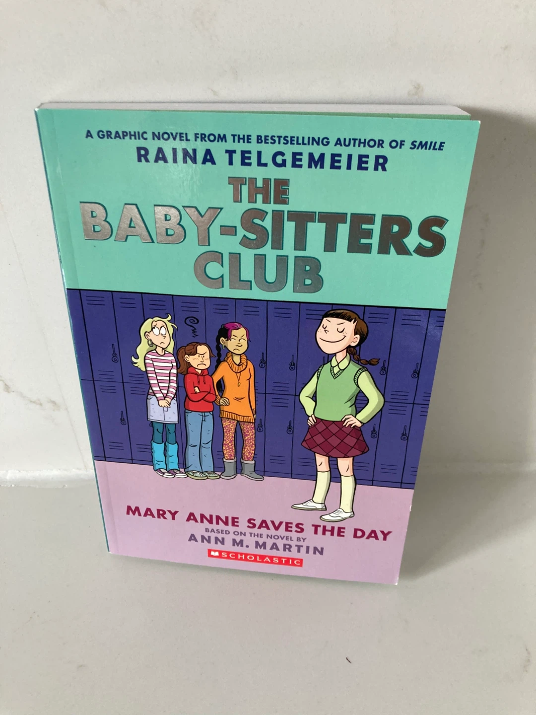 🏈3: The Baby-Sitters Club: Mary Anne Saves the Day Graphic Novel