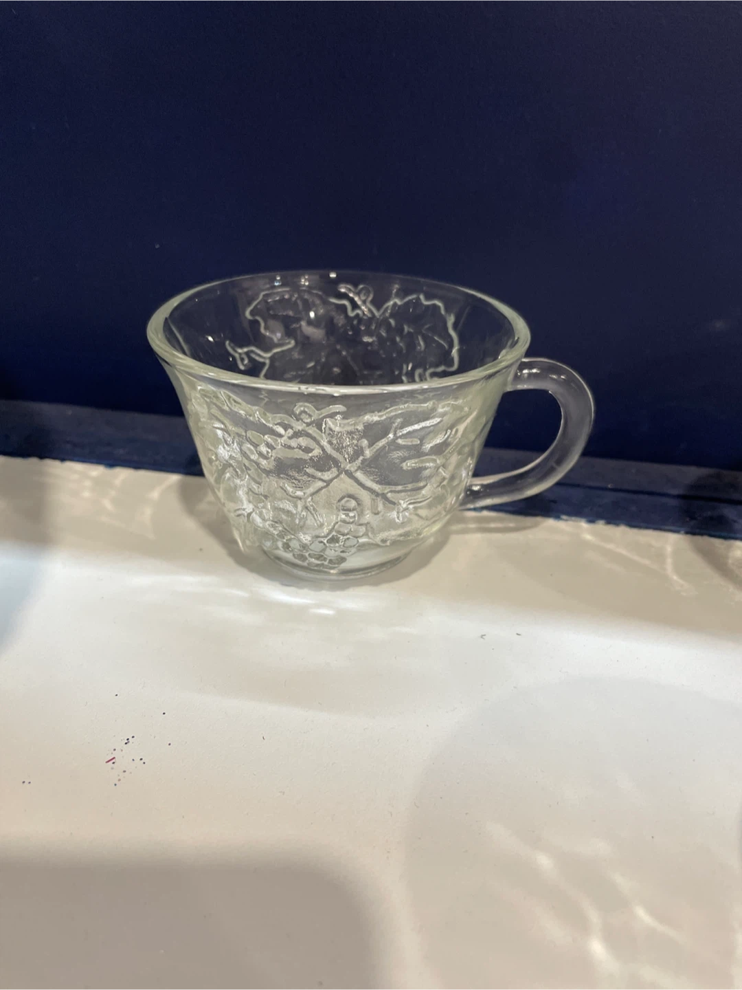 🏈 Glass Punch Bowl w/ 8 Cups - photo 3