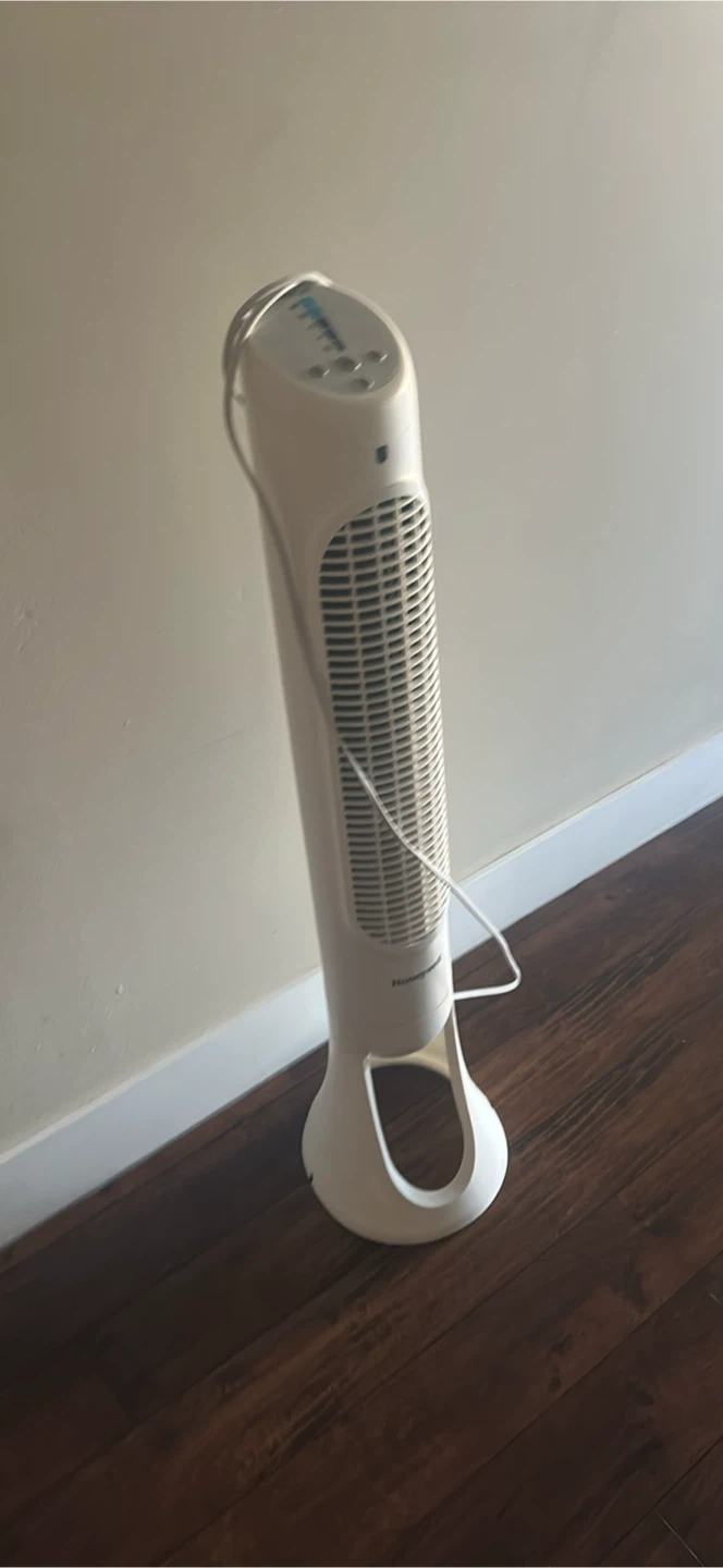 Honeywell White Tower Fan