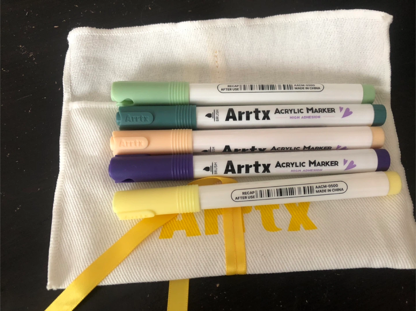 Arrtx Acrylic Markers Set🏈