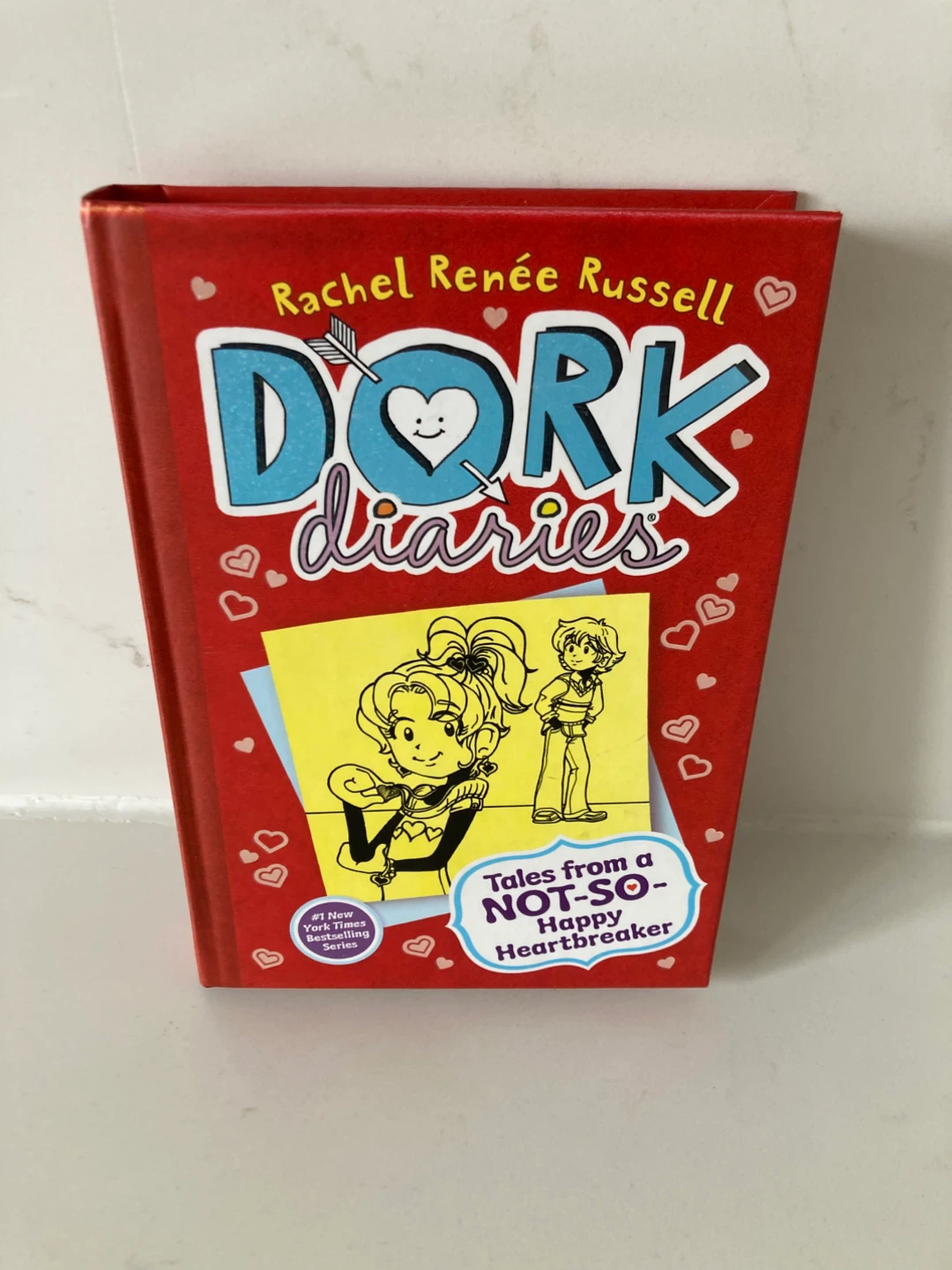 🏈6: Dork Diaries: Tales from a Not-So-Happy Heartbreaker