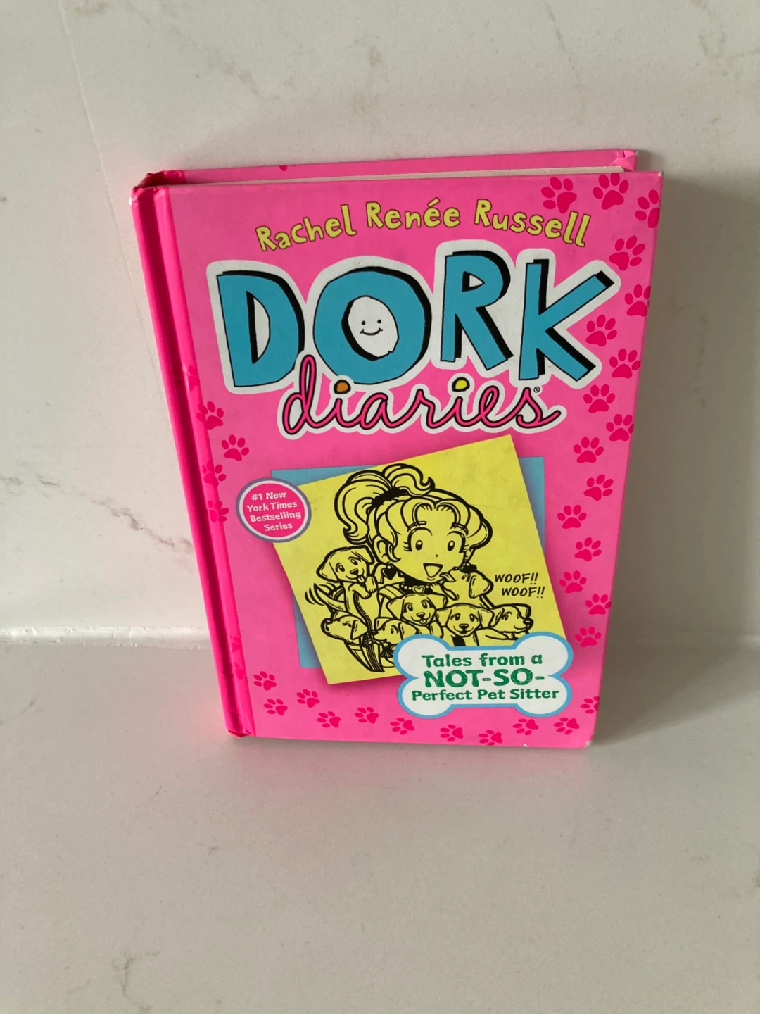 🏈10: Dork Diaries: Tales from a Not-So-Perfect Pet Sitter