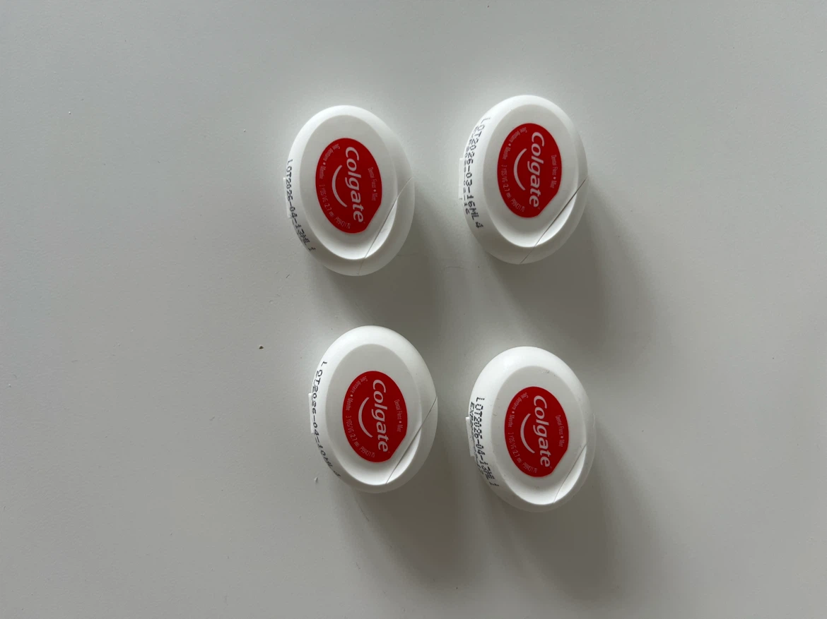 4 Colgate Dental Floss Packs 🏈
