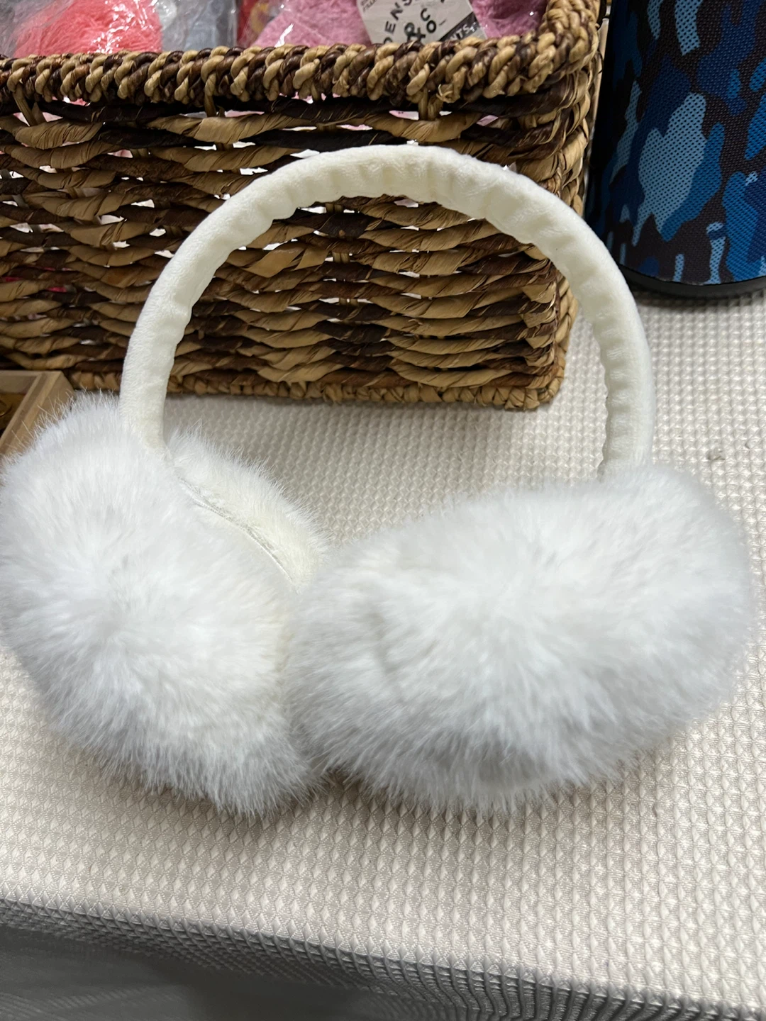 🏈 White Faux Fur Earmuffs