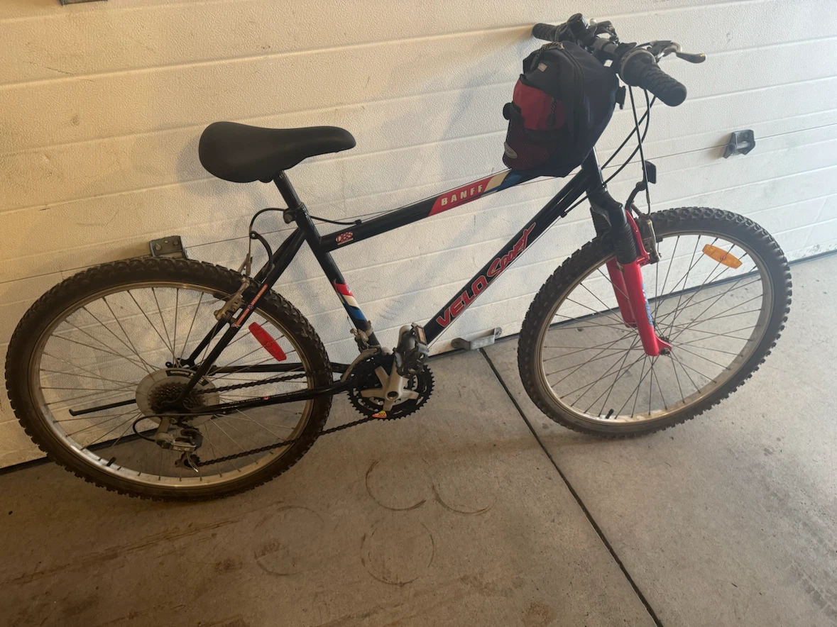 Men’s Limited Edition Banff Mountain Touring Bike