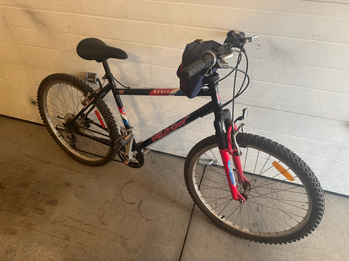 Men’s Limited Edition Banff Mountain Touring Bike - photo 3