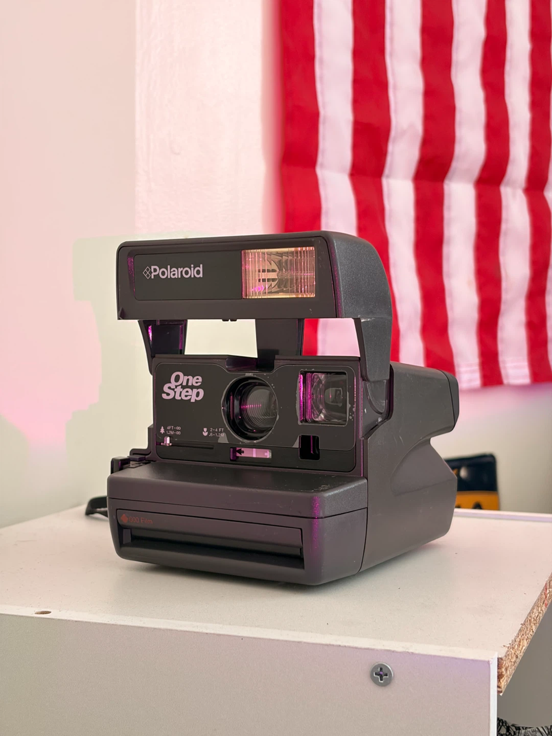 Polaroid OneStep 600 Instant Camera
