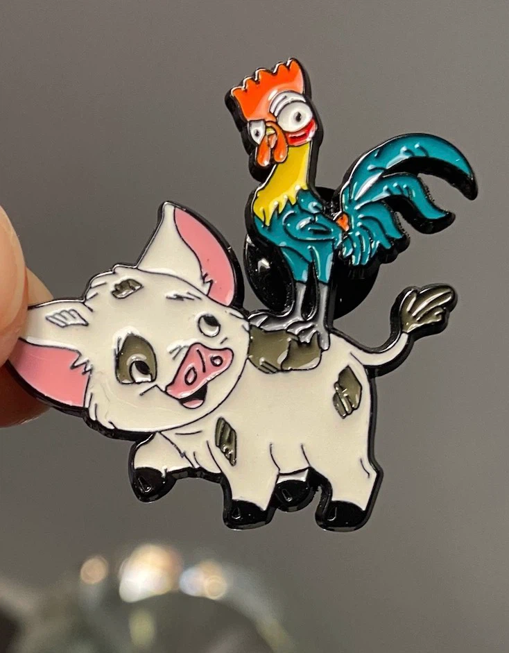 🏈 NEW Disney Moana Pua and Hei Hei Enamel Pin 🏈 - photo 2