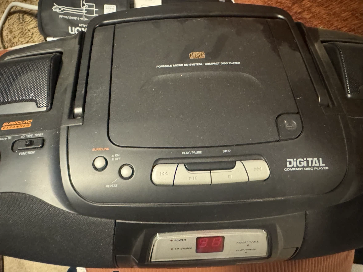 Ghetto Blaster AM/FM CD - photo 3