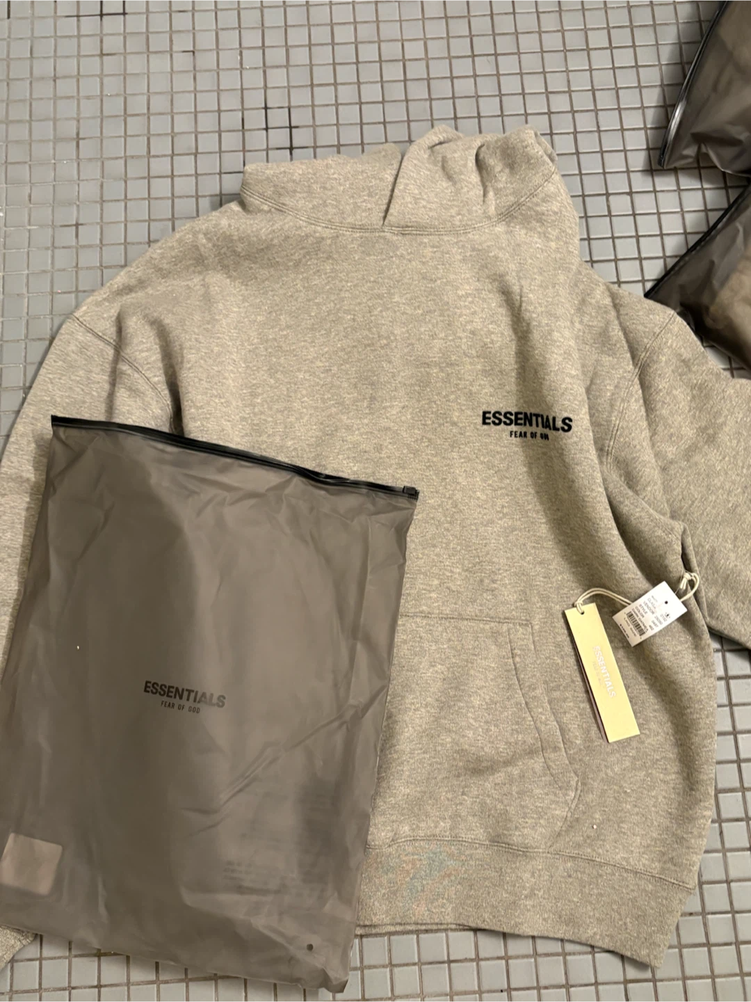 ESSENTIALS FEAR OF GOD - photo 4