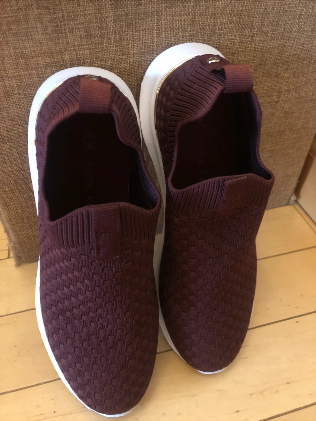 Anne Klein Maroon Knit Slip-on Sneakers🏈